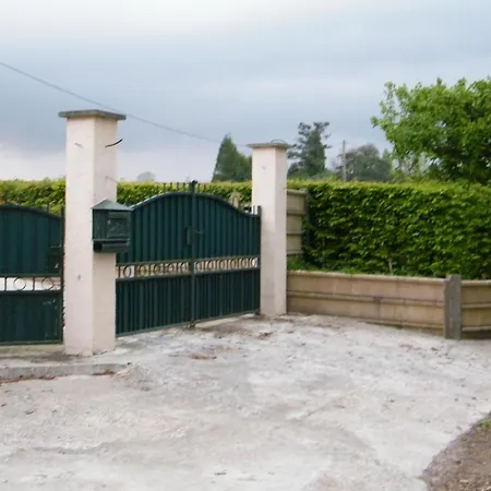 L'arra De La Roseraie Сasa de vacaciones *